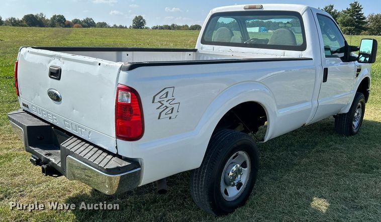 image for item NQ9882 2008 Ford F350 Super Duty XL  pickup truck