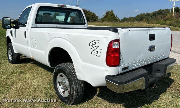 image for item NQ9882 2008 Ford F350 Super Duty XL  pickup truck