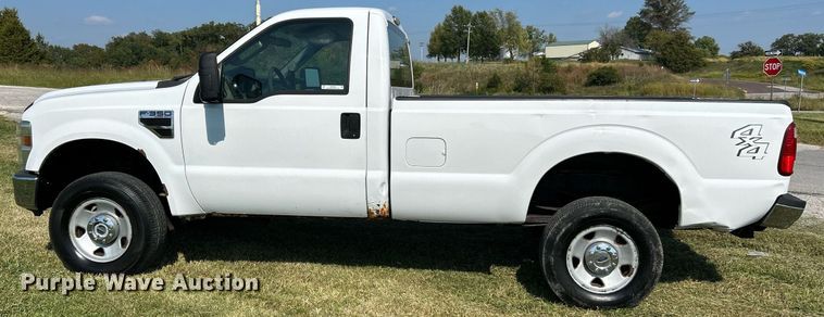 image for item NQ9882 2008 Ford F350 Super Duty XL  pickup truck