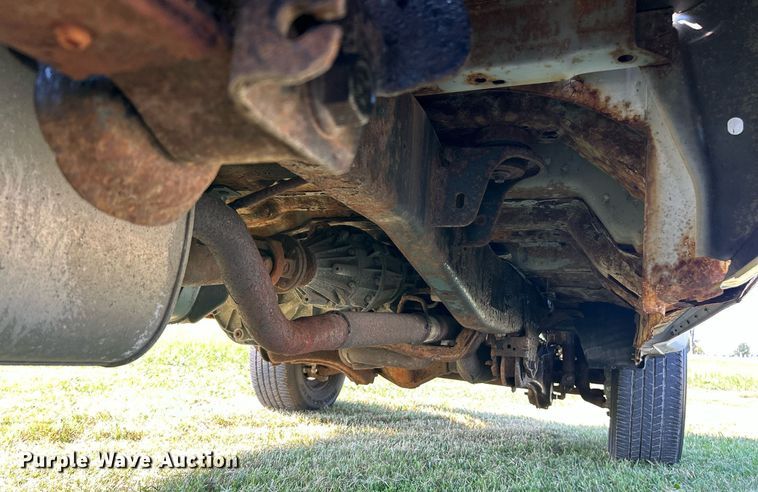 image for item NQ9882 2008 Ford F350 Super Duty XL  pickup truck