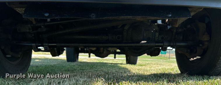 image for item NQ9882 2008 Ford F350 Super Duty XL  pickup truck