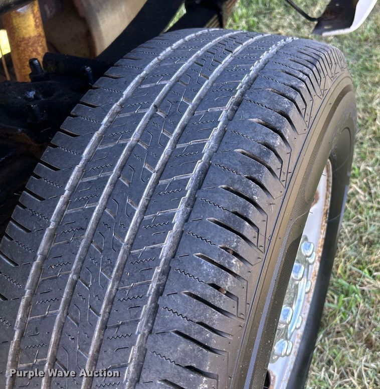 image for item NQ9882 2008 Ford F350 Super Duty XL  pickup truck