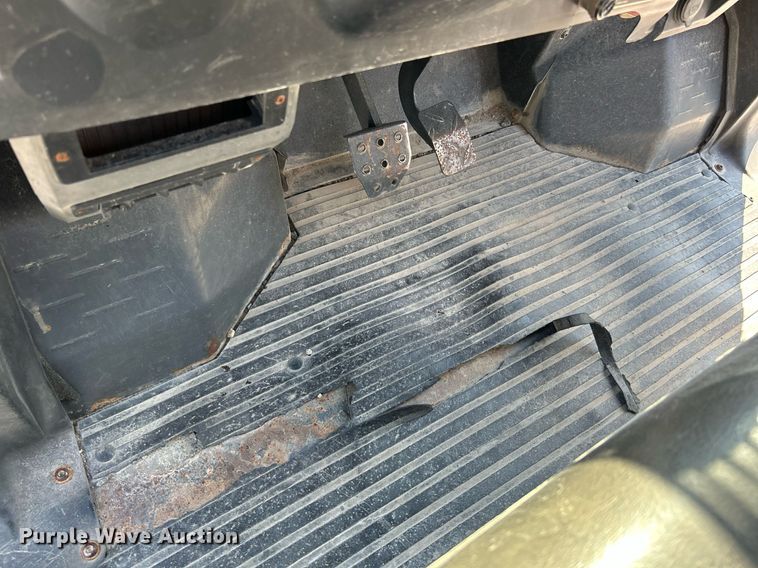 image for item NQ9883 2013 Kubota RTV900XT  utility vehicle