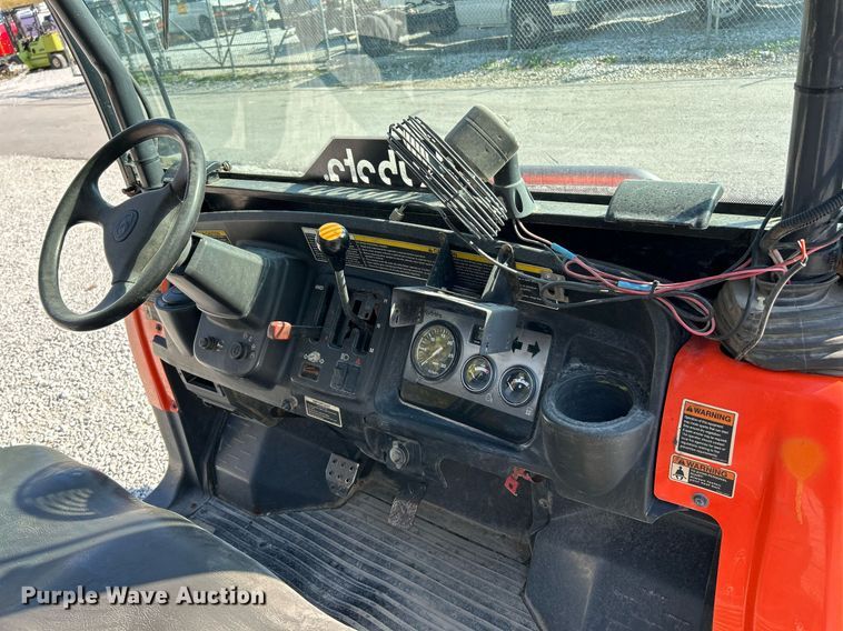 image for item NQ9883 2013 Kubota RTV900XT  utility vehicle