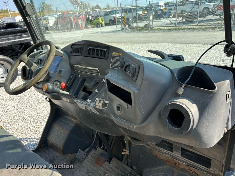 image for item NQ9884 2013 Kubota RTV1100  utility vehicle