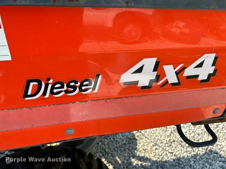 image for item NQ9884 2013 Kubota RTV1100  utility vehicle