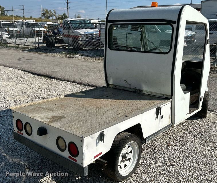 image for item NQ9885 2010 Columbia Parcar Summit  utility vehicle