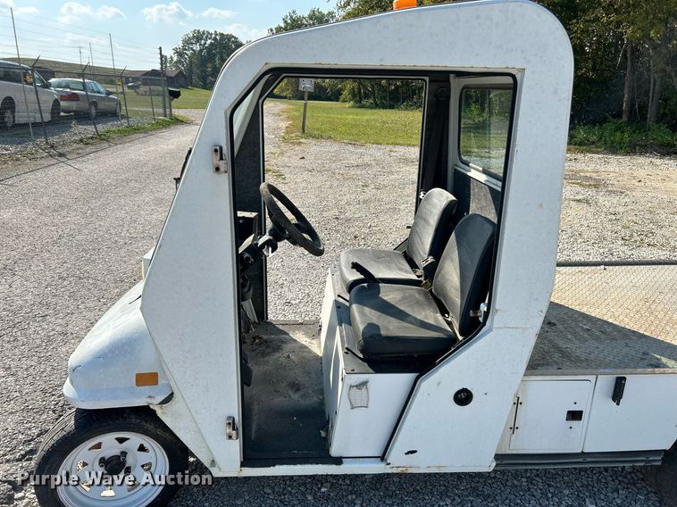 image for item NQ9885 2010 Columbia Parcar Summit  utility vehicle