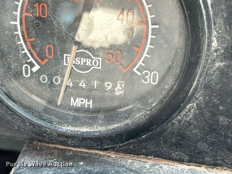 image for item NQ9885 2010 Columbia Parcar Summit  utility vehicle