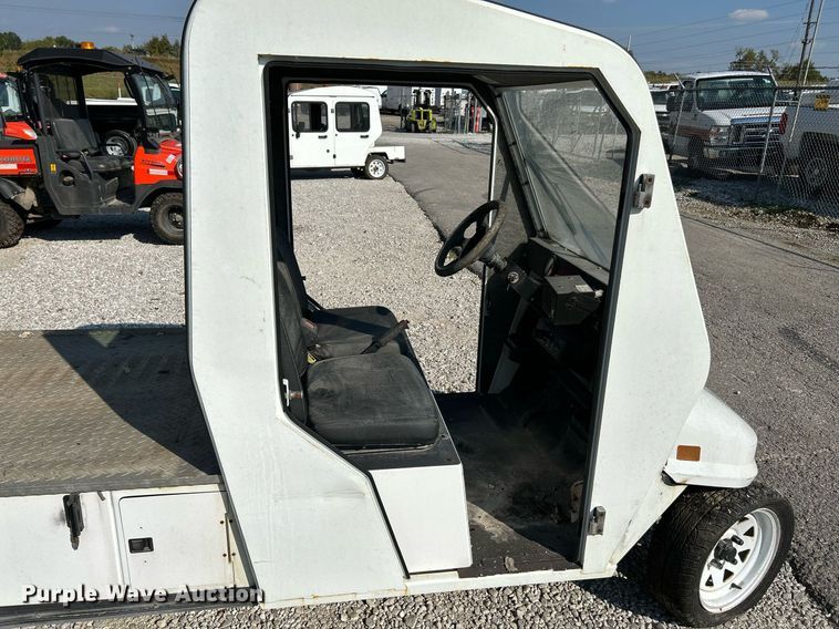 image for item NQ9885 2010 Columbia Parcar Summit  utility vehicle