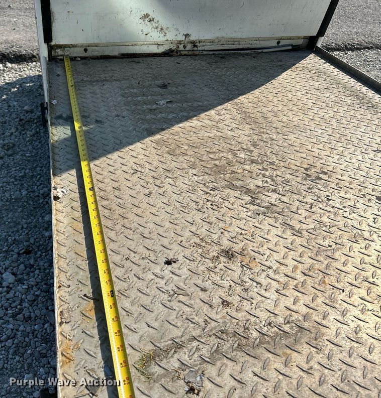 image for item NQ9885 2010 Columbia Parcar Summit  utility vehicle