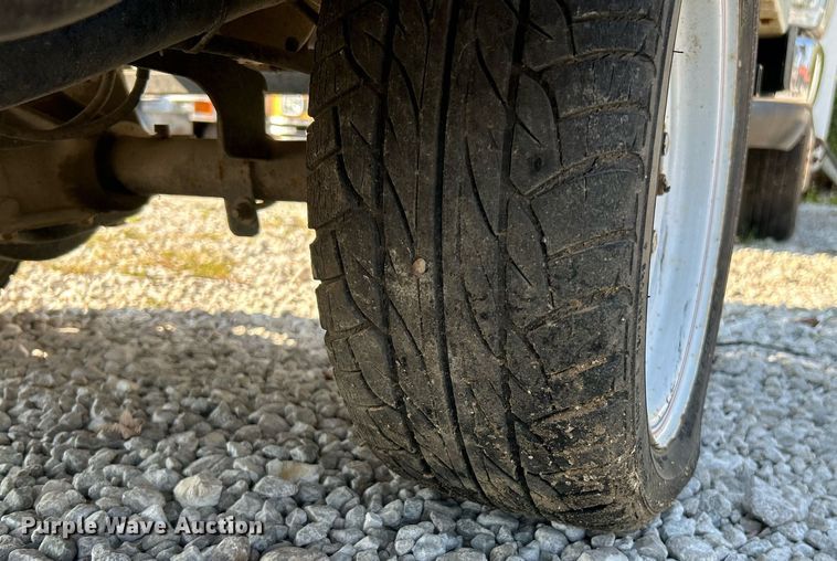 image for item NQ9885 2010 Columbia Parcar Summit  utility vehicle