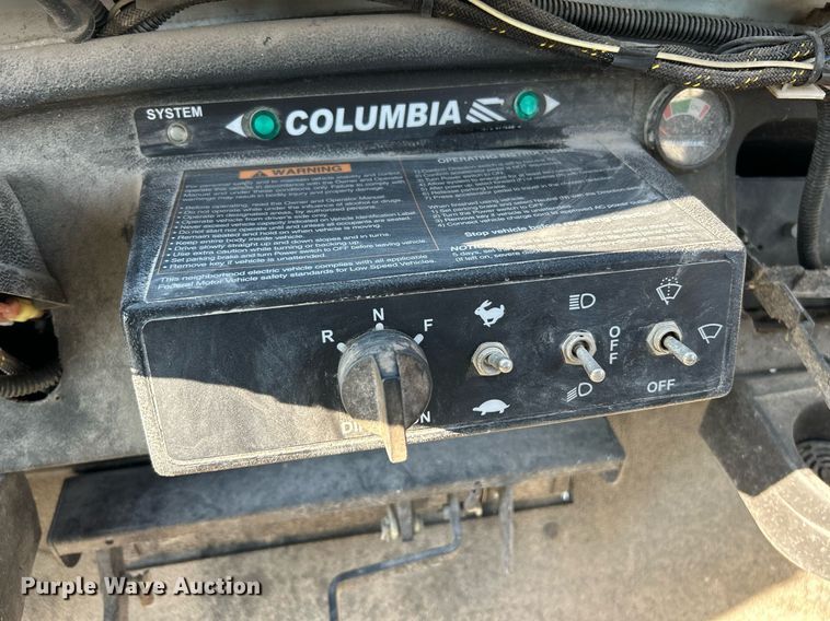 image for item NQ9886 2010 Columbia Parcar Summit  utility vehicle