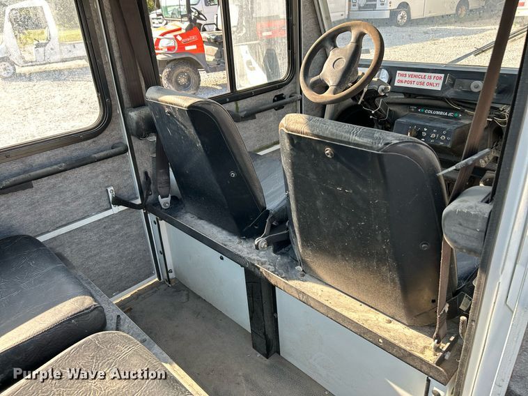 image for item NQ9886 2010 Columbia Parcar Summit  utility vehicle