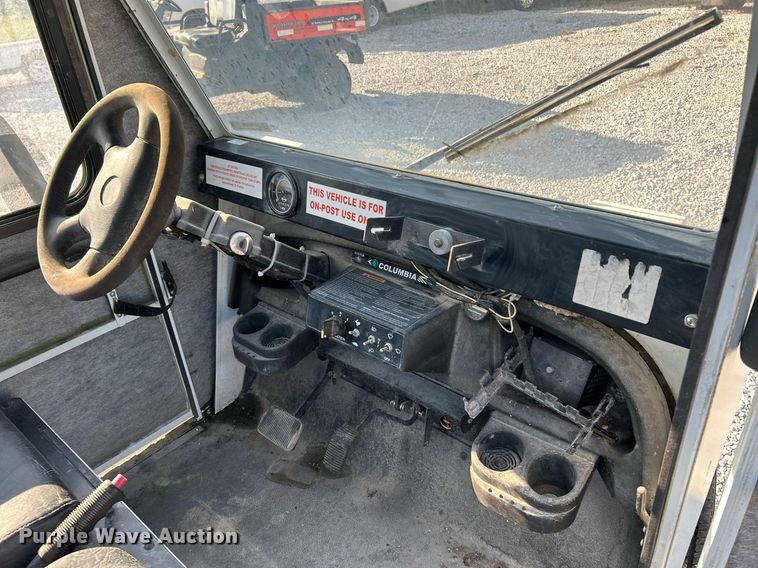 image for item NQ9886 2010 Columbia Parcar Summit  utility vehicle