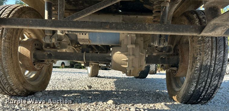 image for item NQ9886 2010 Columbia Parcar Summit  utility vehicle