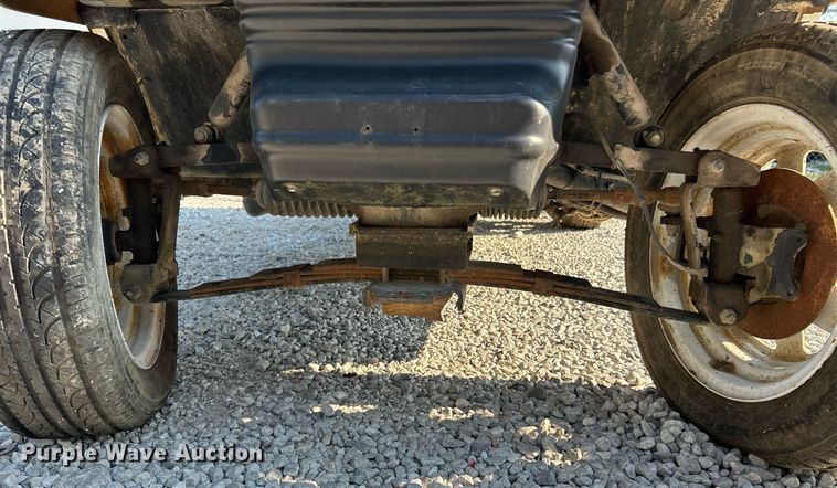 image for item NQ9886 2010 Columbia Parcar Summit  utility vehicle