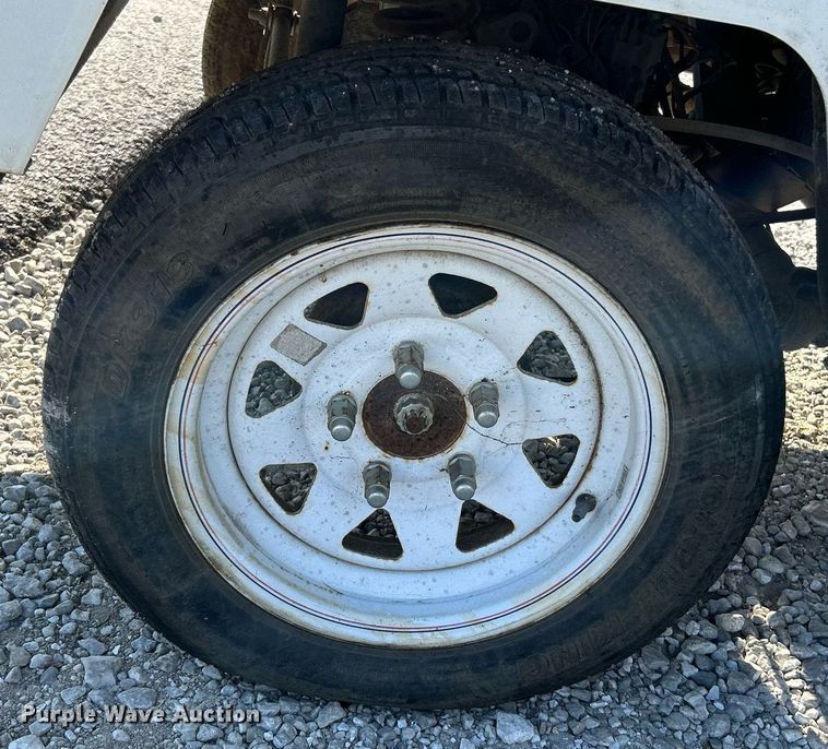 image for item NQ9886 2010 Columbia Parcar Summit  utility vehicle