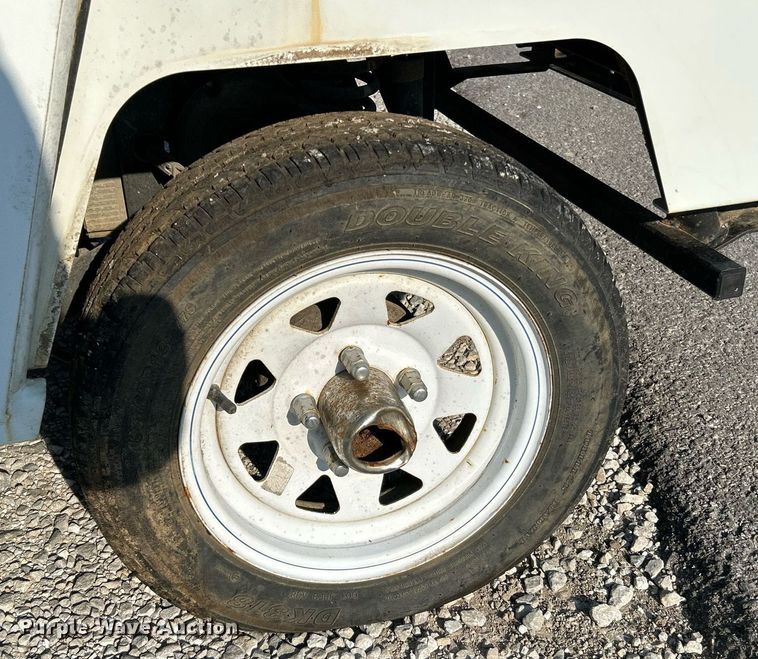 image for item NQ9886 2010 Columbia Parcar Summit  utility vehicle