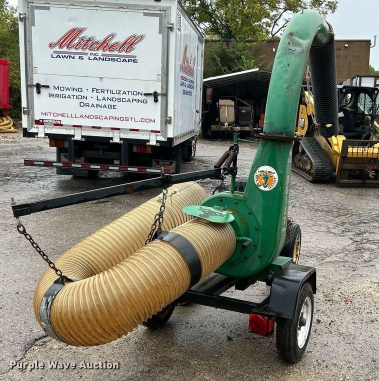 image for item NQ9905 Billy Goat QL2300KO  debris loader