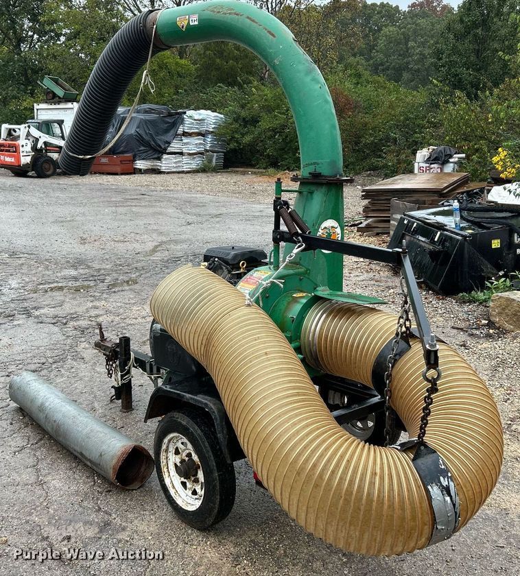 image for item NQ9905 Billy Goat QL2300KO  debris loader