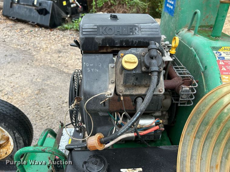 image for item NQ9905 Billy Goat QL2300KO  debris loader