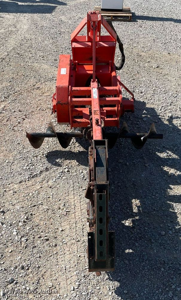 image for item NT9549 Kubota B5550  trencher