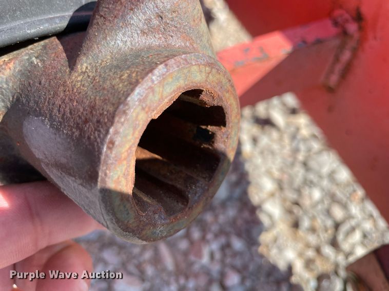 image for item NT9549 Kubota B5550  trencher