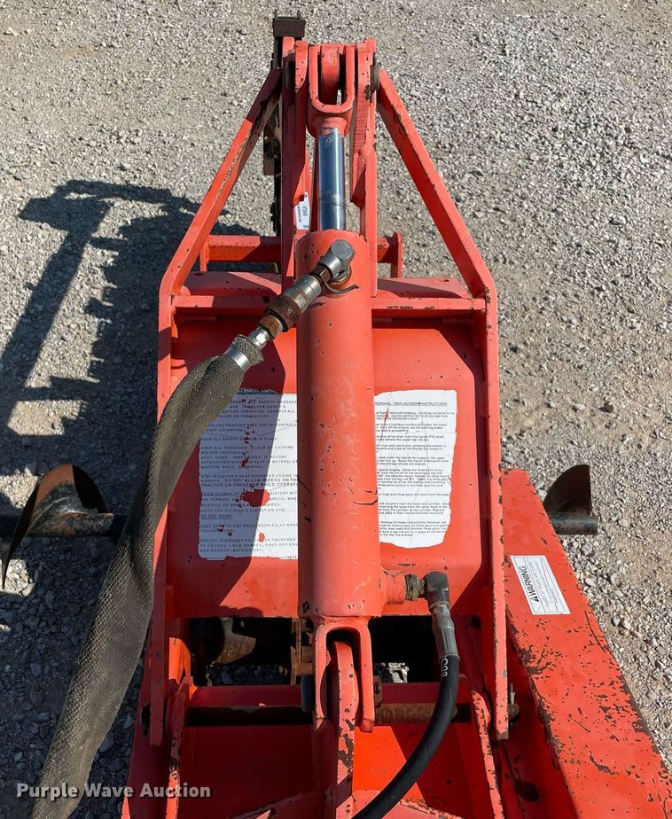 image for item NT9549 Kubota B5550  trencher