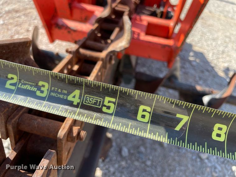 image for item NT9549 Kubota B5550  trencher