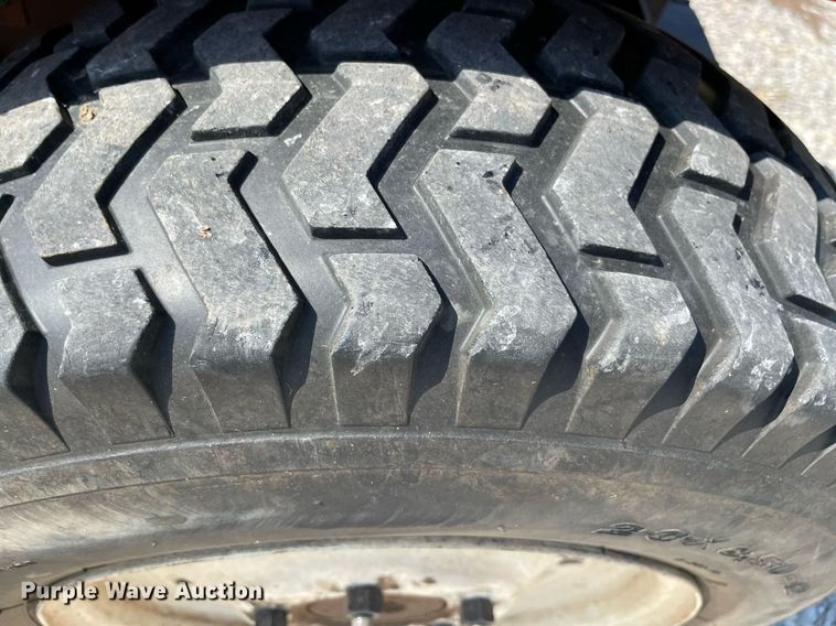 image for item NT9551 Kubota G1800  lawn mower