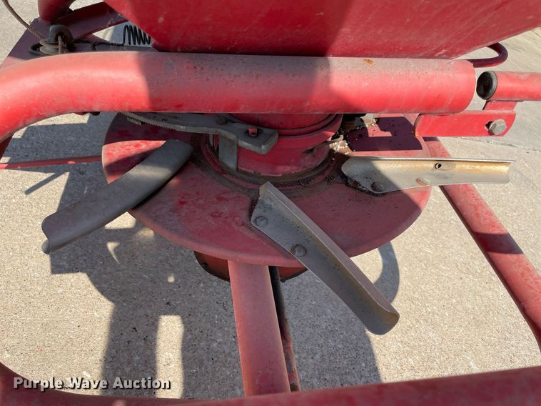 image for item NT9553 Lely W  spreader