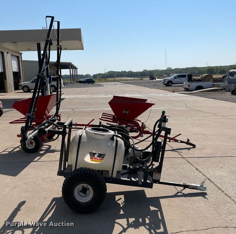 image for item NT9556 Wylie  turf sprayer