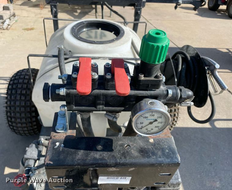 image for item NT9556 Wylie  turf sprayer