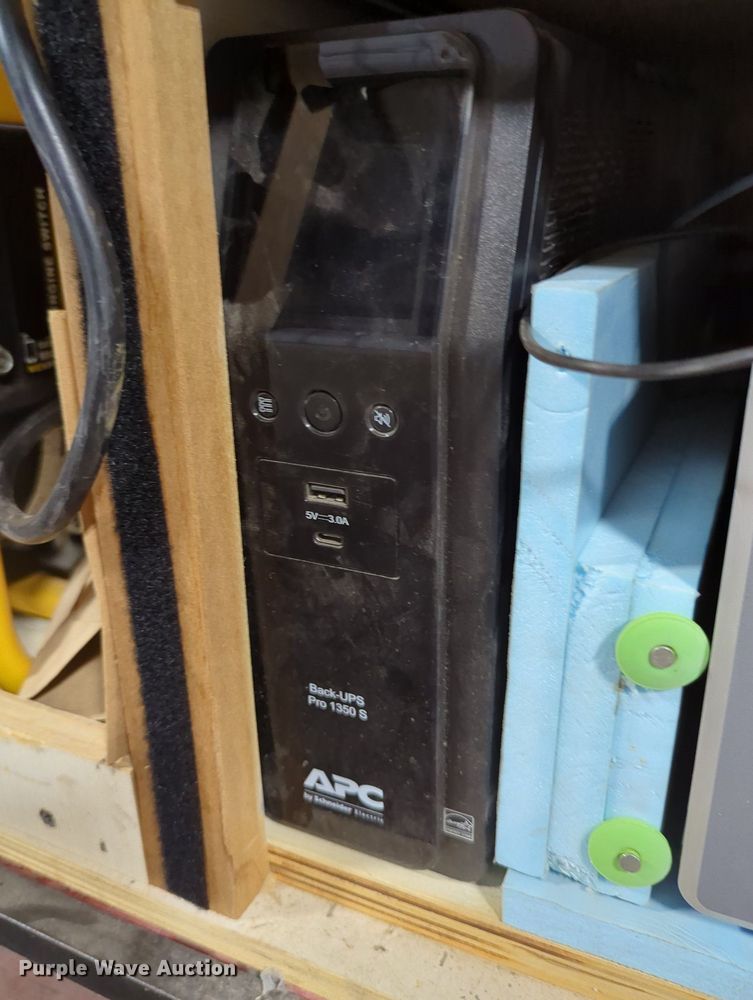 image for item NT9572 Picarro  gas concentration analyzer