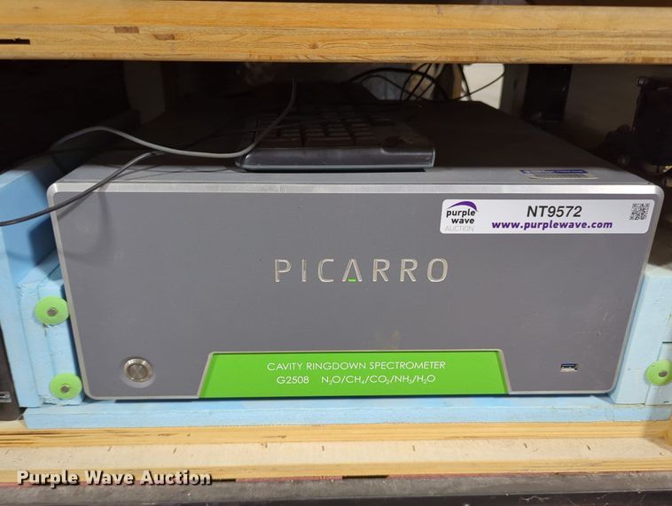 image for item NT9572 Picarro  gas concentration analyzer
