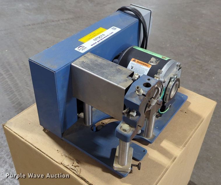 image for item NT9574 Thomas Wiley 3383-L10  mill