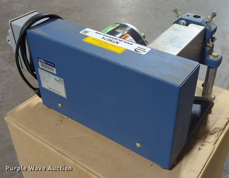 image for item NT9574 Thomas Wiley 3383-L10  mill