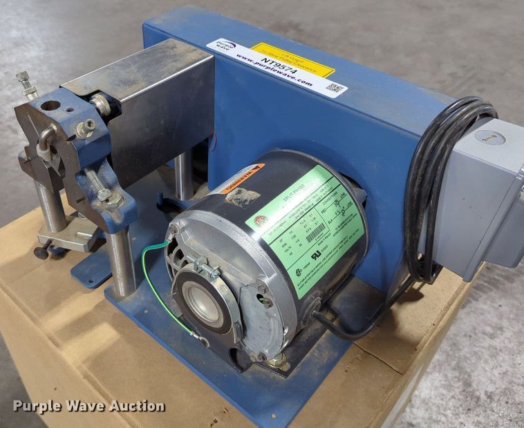 image for item NT9574 Thomas Wiley 3383-L10  mill