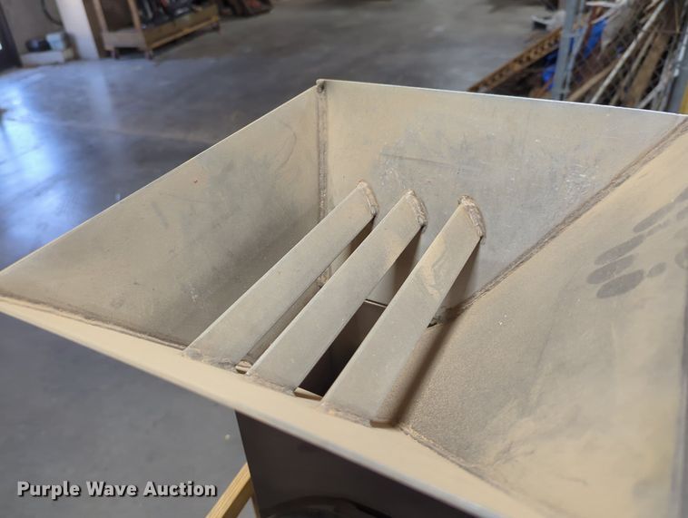 image for item NT9575 Dayton  mill