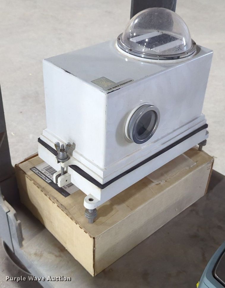 image for item NT9576 (6) laboratory scales