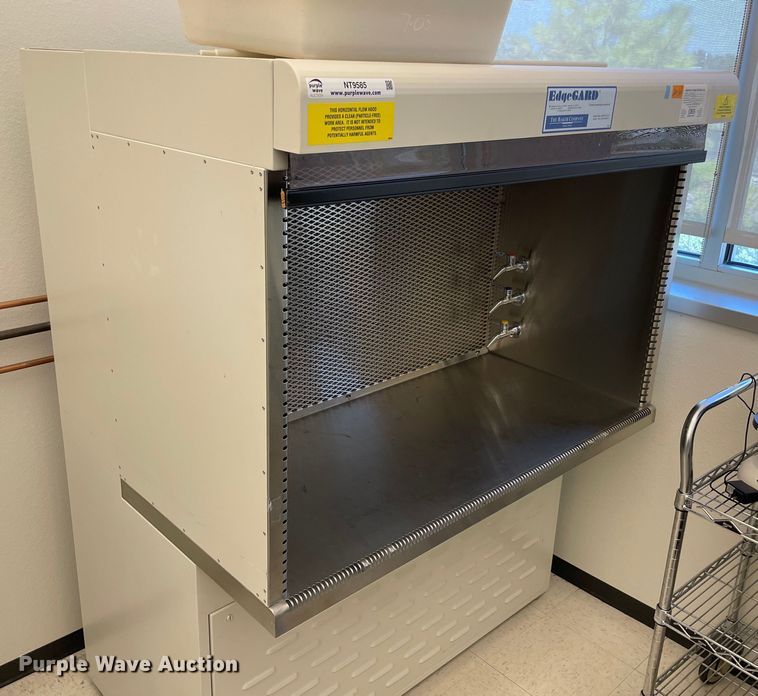 image for item NT9585 The Baker Company EdgeGard 4252  laminaflow hood