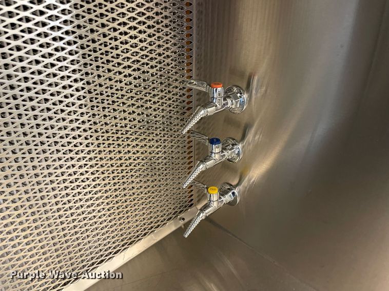 image for item NT9585 The Baker Company EdgeGard 4252  laminaflow hood