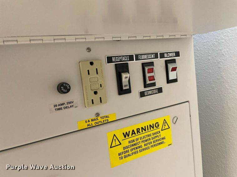 image for item NT9585 The Baker Company EdgeGard 4252  laminaflow hood