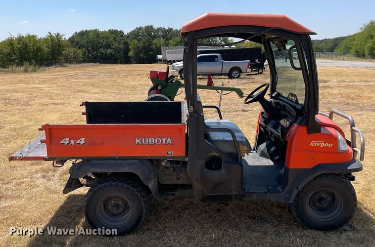 image for item NT9598 2005 Kubota RTV900  utility vehicle