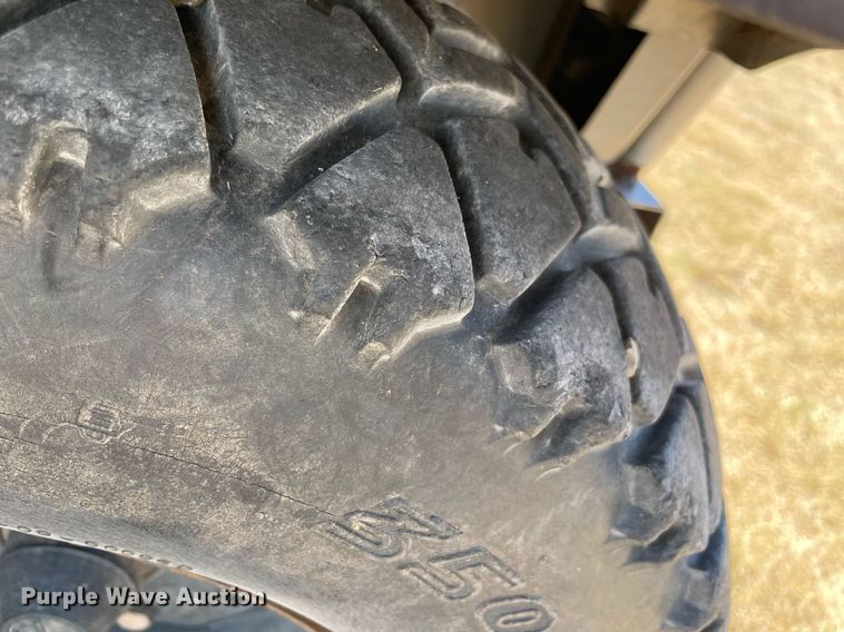 image for item NT9598 2005 Kubota RTV900  utility vehicle