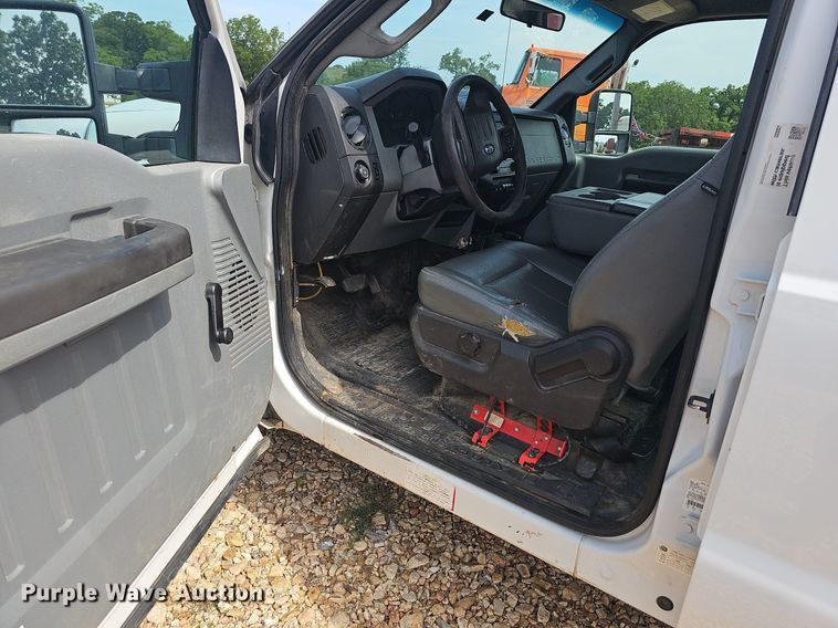 image for item NT9873 2012 Ford F250 Super Duty  Crew Cab pickup truck