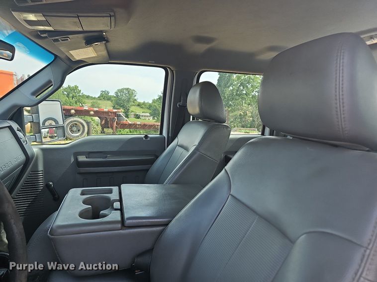 image for item NT9873 2012 Ford F250 Super Duty  Crew Cab pickup truck