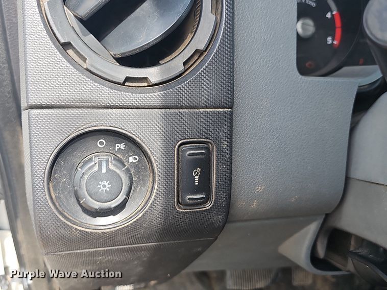 image for item NT9873 2012 Ford F250 Super Duty  Crew Cab pickup truck