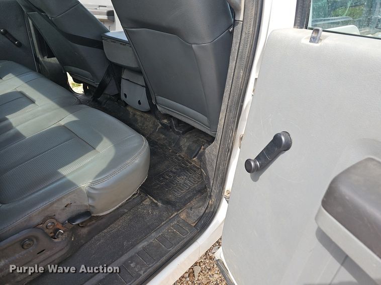 image for item NT9873 2012 Ford F250 Super Duty  Crew Cab pickup truck